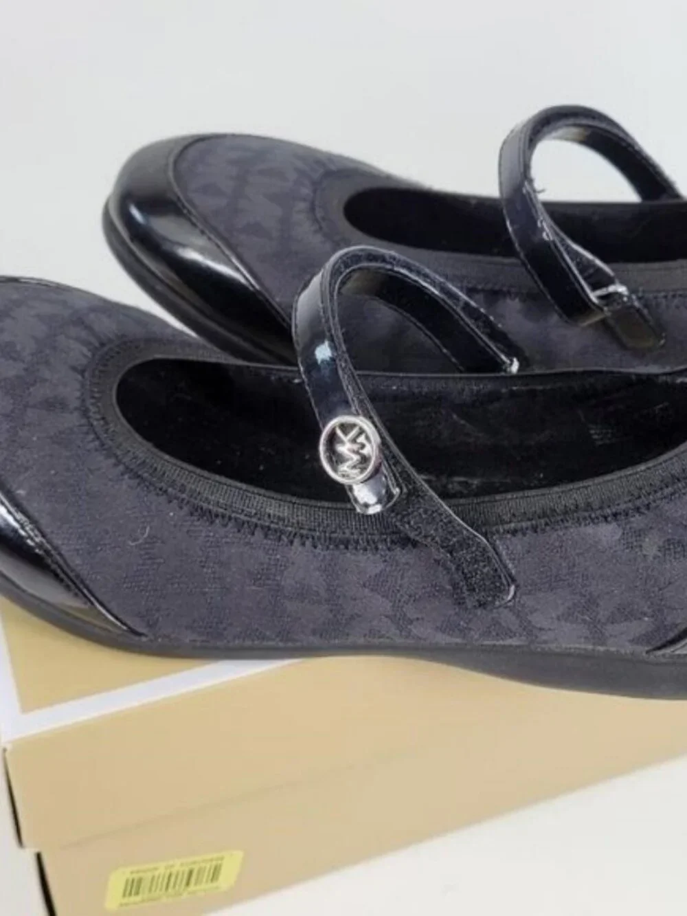 Michael Kors Amber Meg Black Leather Ballerina Flats Mary Janes Bucked size 36